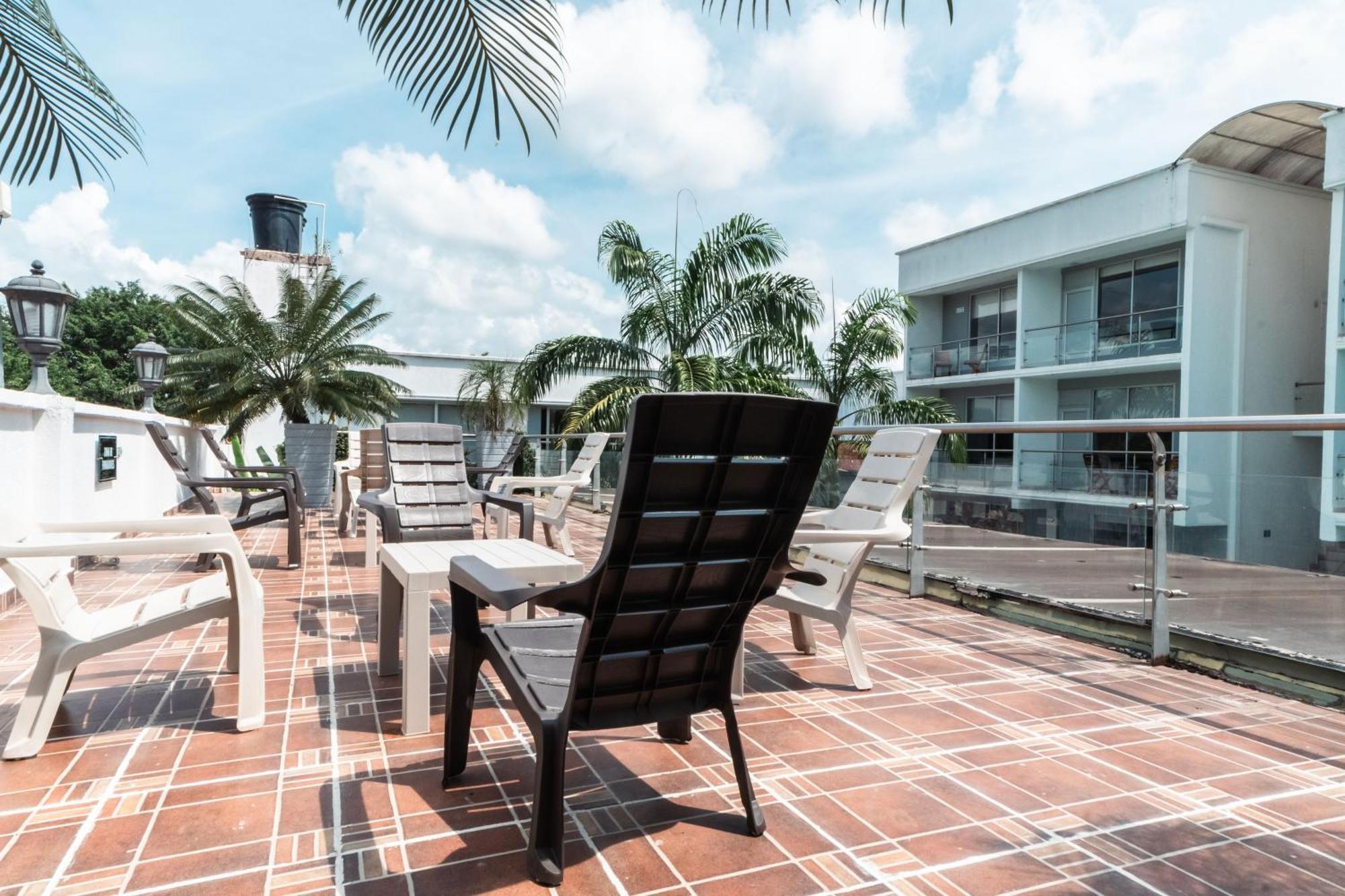 Hotel El Aeropuerto San José del Guaviare Zewnętrze zdjęcie