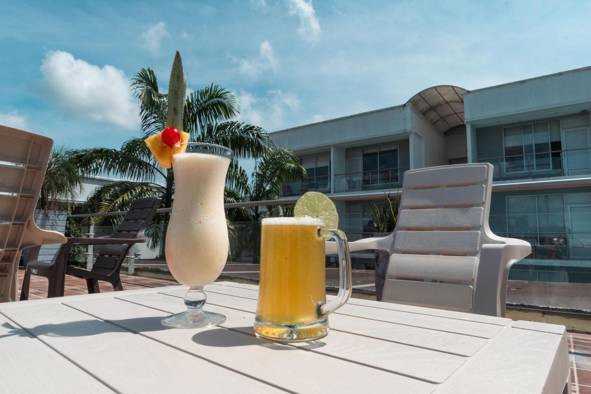 Hotel El Aeropuerto San José del Guaviare Zewnętrze zdjęcie