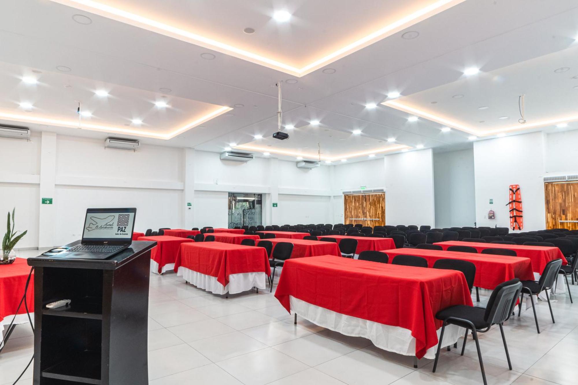 Hotel El Aeropuerto San José del Guaviare Zewnętrze zdjęcie
